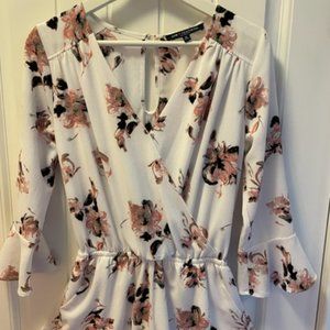 One Clothing Long-sleeved / Shorts White Floral Romper - Women's Size Small
